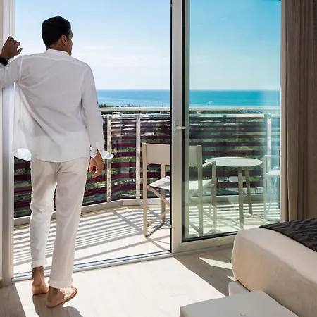 Laguna Park 4superior ホテル