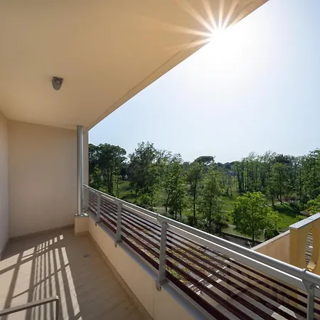Laguna Park 4superior Μπιμπιόνε