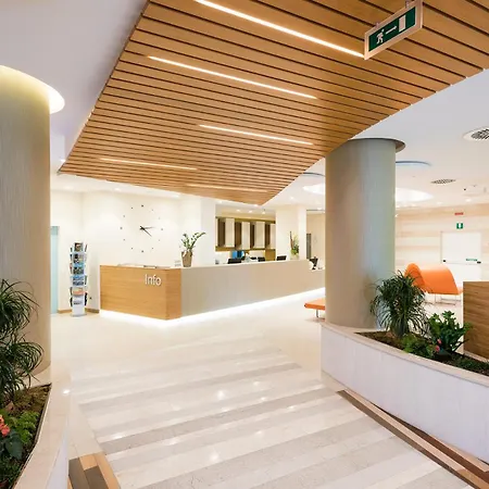 ホテル Laguna Park 4superior 4*