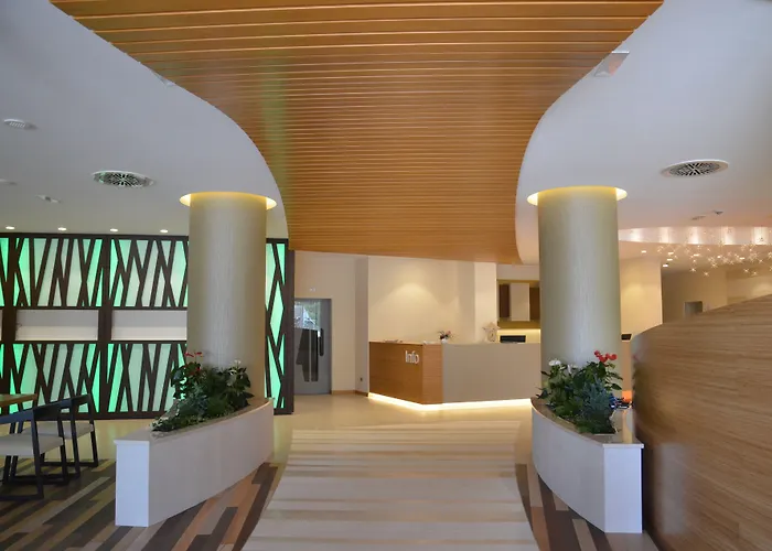 Otel Laguna Park 4superior 4*